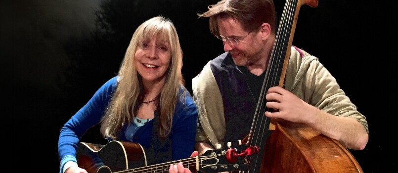 CHARLIE DORE DUO w  Gareth Huw Davies PHOTO